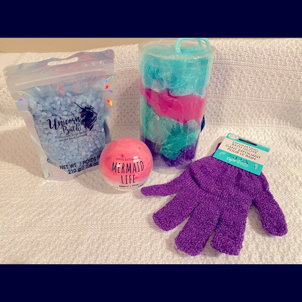 NEW Girls Spa Day Bath Bomb Set